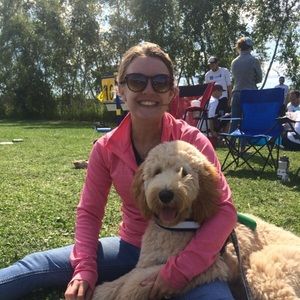 Meet your Posher, Elizabeth